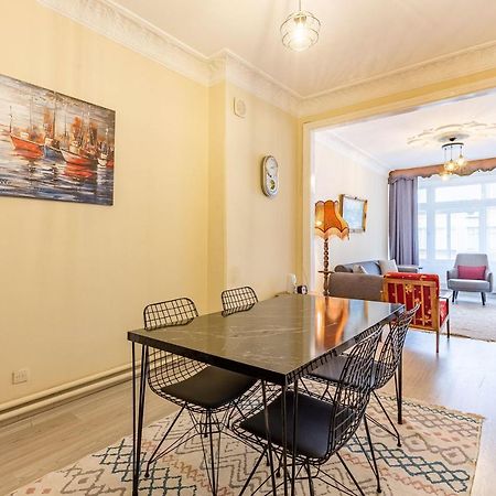 Charming Apartment Surrounded By Vibrant Attractions In Kadikoy Istanbul Exterior photo